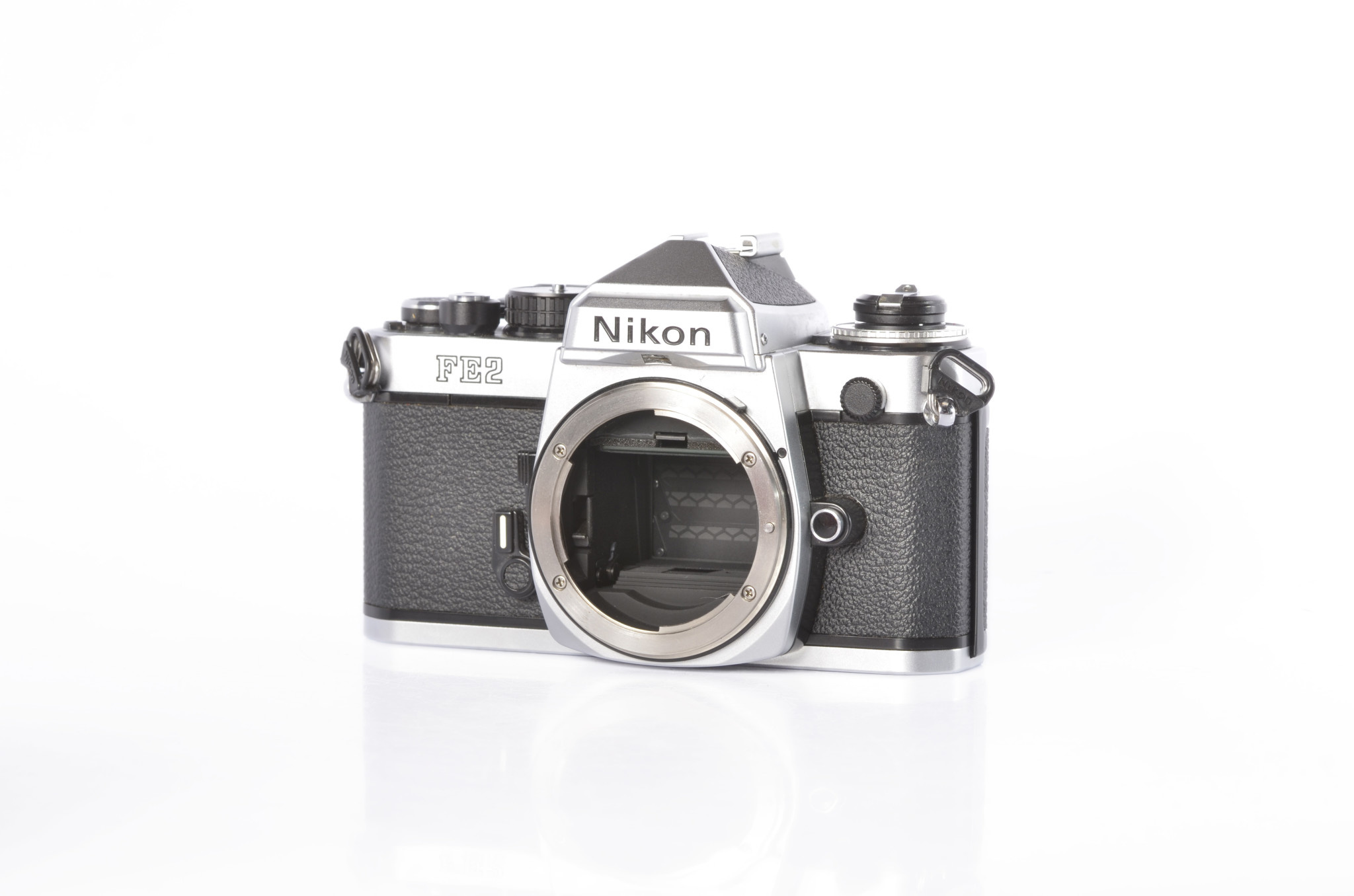 Nikon FE2 35mm | Chrome Body - LeZot Camera | Sales and Camera