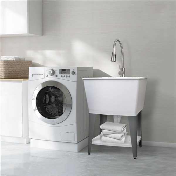 PRESENZA 24-in 85-L Freestanding Utility Sink w/ Stainless Steel