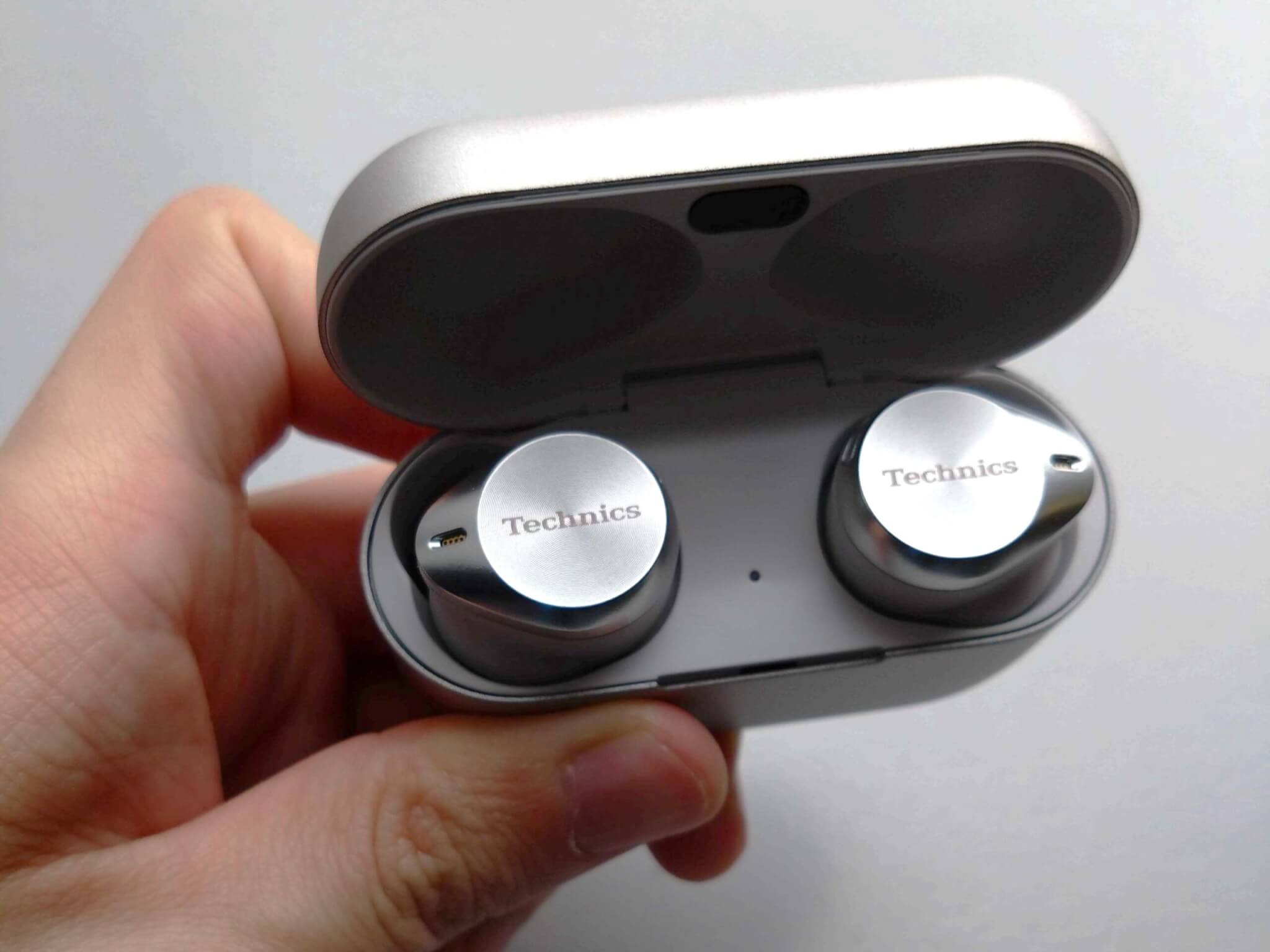 Technics(テクニクス)EAH-AZ80を実機レビュー！全方位高水準の完全