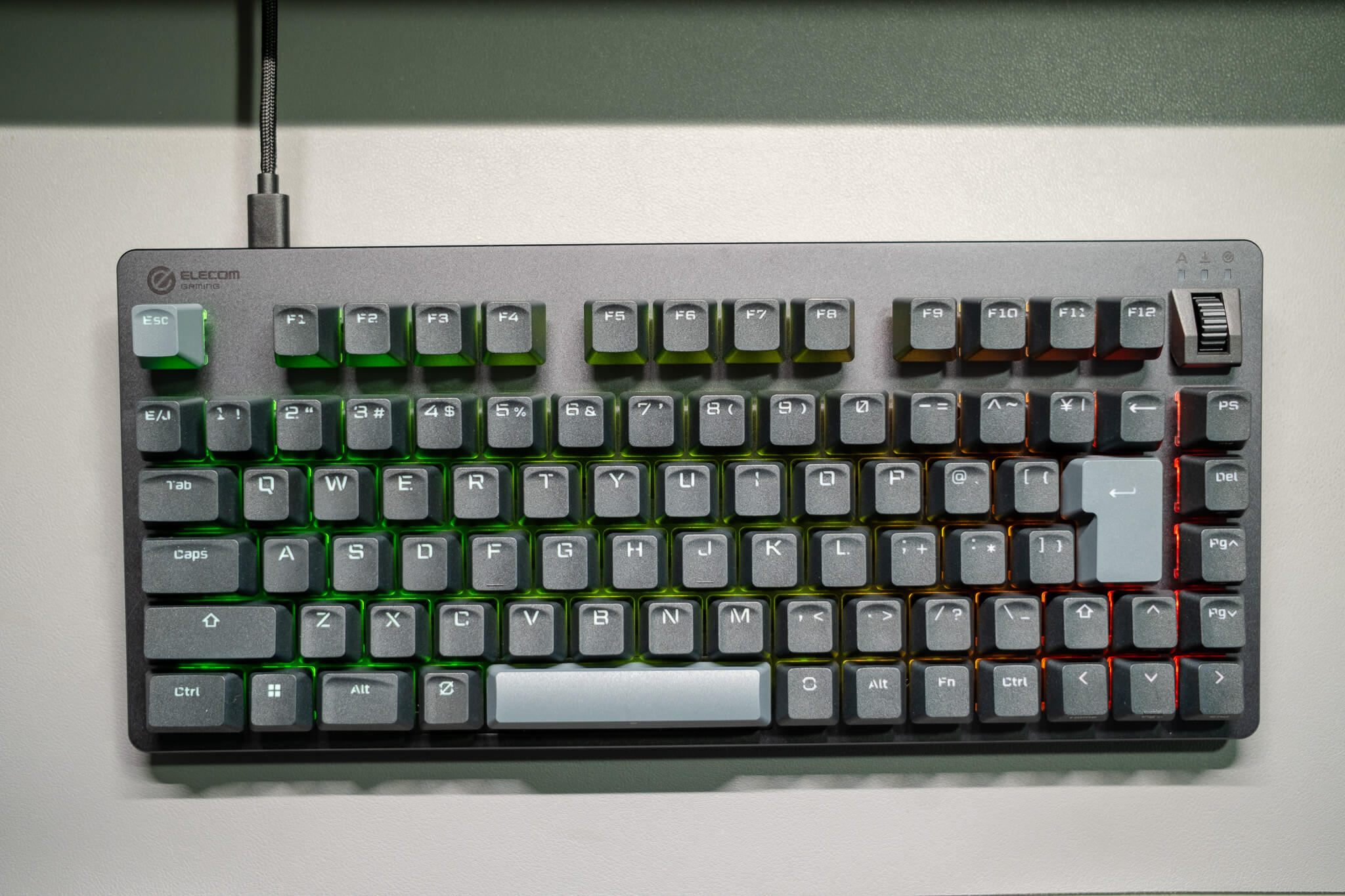 エレコムゲーミングのVK720Aをレビュー！ラピッドトリガーに対応し75