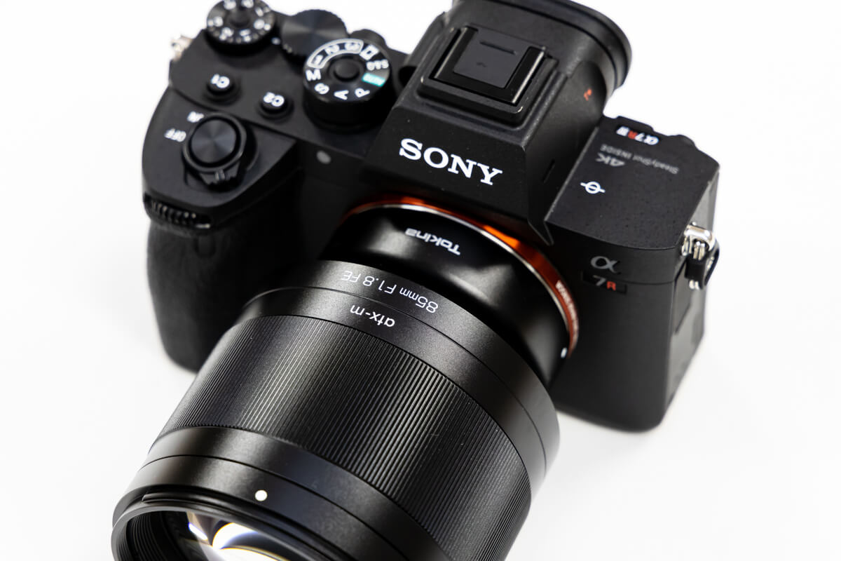 Tokina atx-m 85mm F1.8FE実写レビュー。SONY Eマウントで美しいボケ味