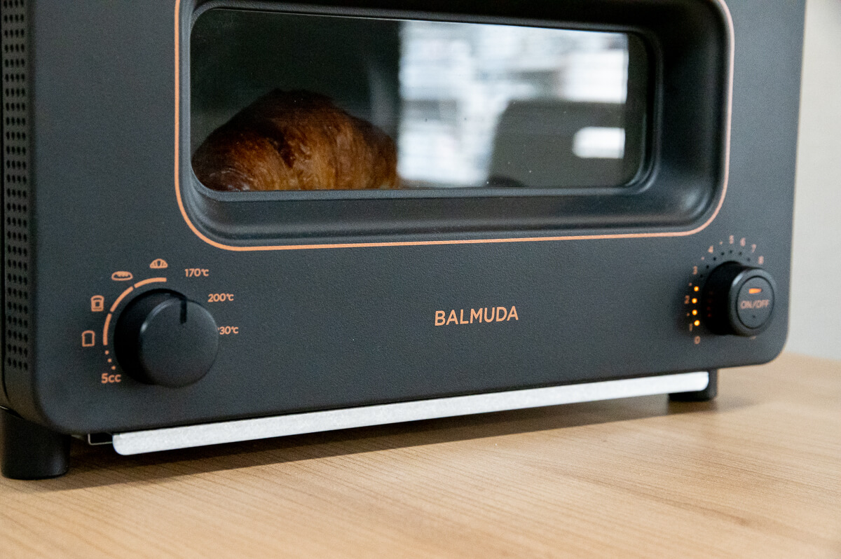 バルミューダのトースターを実際使ってレビュー。新型K05Aと旧K01Eとの