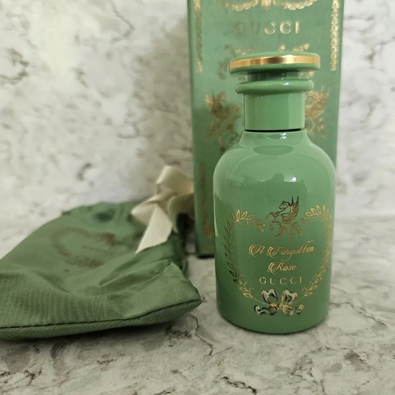 A Forgotten Rose Perfume Oil Eau de Parfum for Women and Men