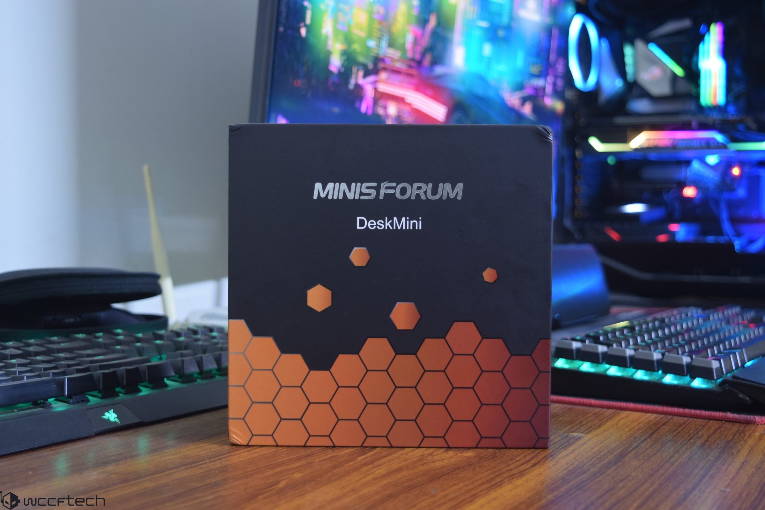 Minisforum EliteMini HM90 Mini PC With AMD Ryzen 9 4900H 'Renoir