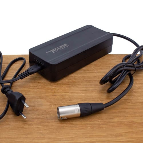 Fiets acculader 36V 2A - TranzX XLR 5-pins - Acculaders.nl