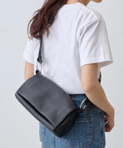 BEARDSLEY（ビアズリー）の「レザーボディバッグ（）」 - WEAR