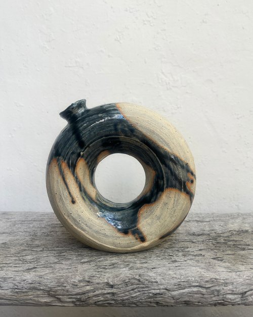 送料無料】台湾 墨藍 特大ドーナツ型花器 花瓶 | 陶器 ycobjectstudio