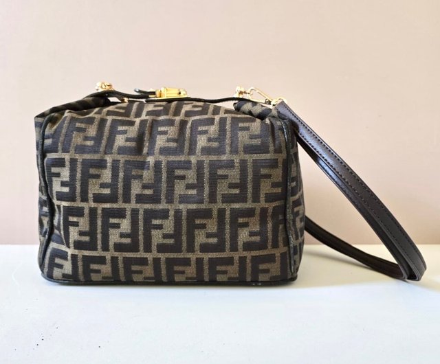 12%OFF】香港 廃盤ヴィンテージバッグ Fendi 中古品 モノグラム