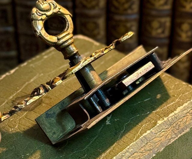 台湾 *50347-貴重な 18 世紀フランス ロココ様式 真鍮製錠（鍵付き