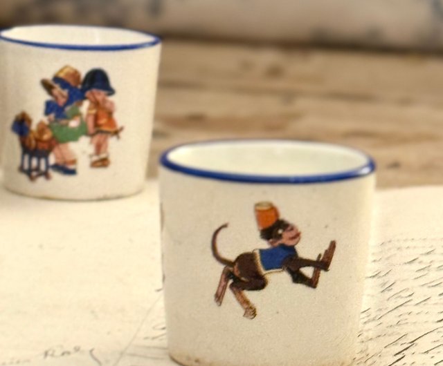 台湾 40392-フランスアンティークのかわいい子供用カップ JSVS