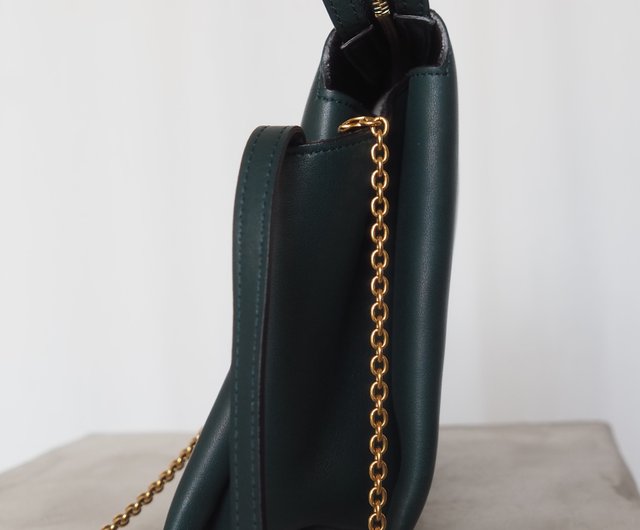 CÉLINE Tri-Fold Chain Shoulder Bag セリーヌ フィービーファイロ