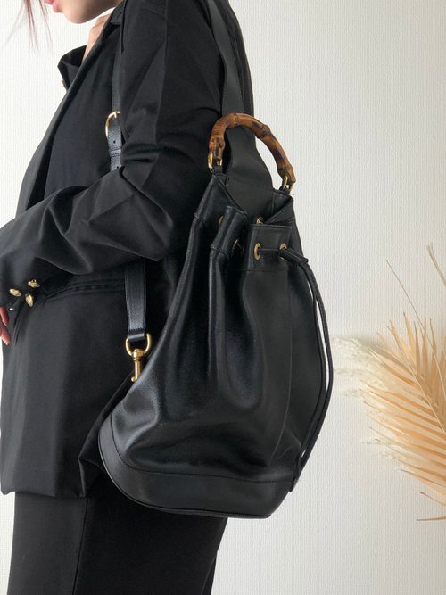 日本直送 名牌中古包 】GUCCI グッチ バンブー レザー 巾着 ショルダー