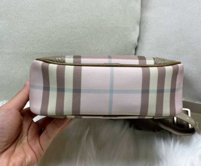 香港 バーバリー ノバ スクエアピンクチェック クロスボディ バッグ