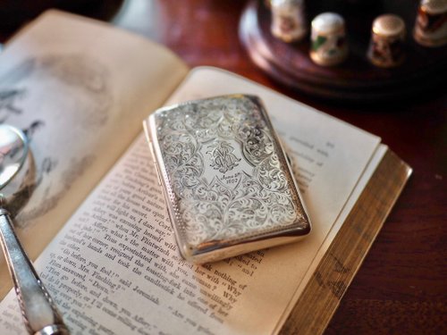 台湾 英国の100年前のアンティークスターリングシルバー手巻き