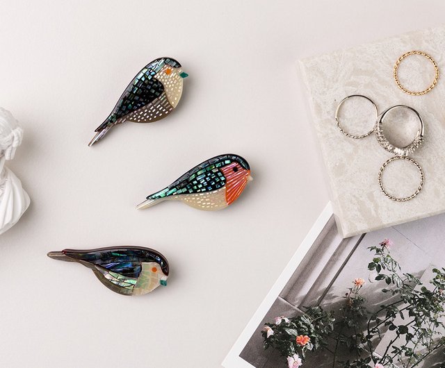 送料無料】韓国 小鳥の白蝶貝ブローチ MIZI Art, mother-of-pearl