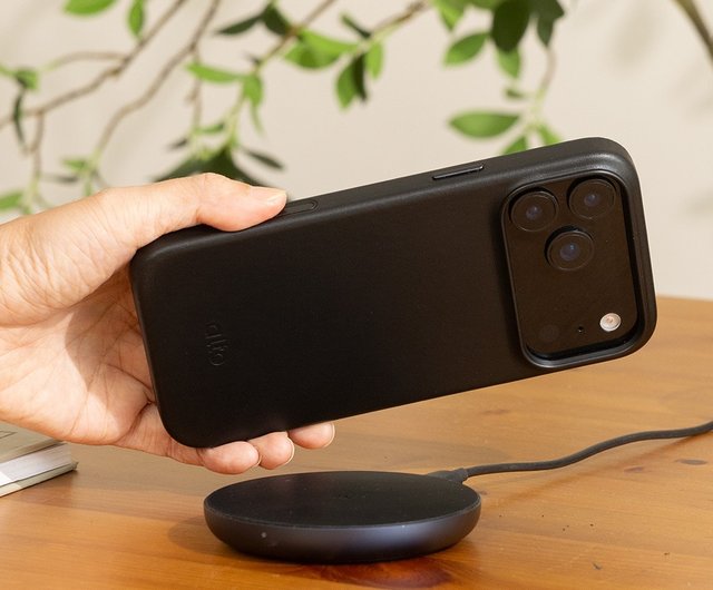 台湾 Alto Clop マグネット式レザーケース - ブラック iPhone 17/Air