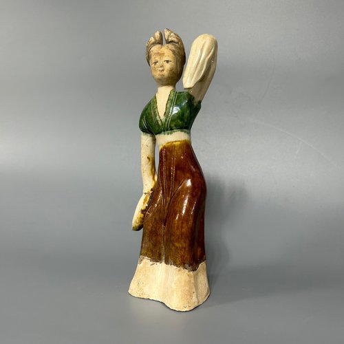 送料無料】台湾 唐三彩貴婦人の置物 コレクター - Pinkoi