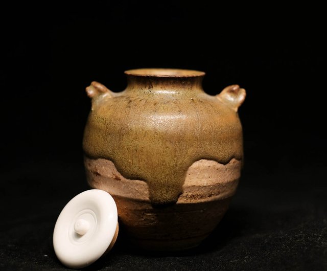 美しい古美蔵から釉薬のプチプチしたかなり雰囲気のある壺 美しい古美