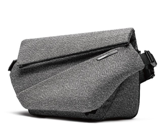 送料無料 5%OFF】台湾 【公式】NIID Radiant MEGA (R1 MEGA) / 防刃