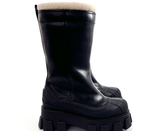 送料無料】【日本直送 中古美品】プラダ PRADA ブーツ 1W380M モノリス