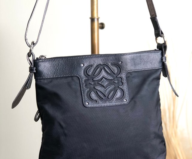日本直送 名牌中古包 】LOEWE ロエベ ショルダーバッグ ブラック