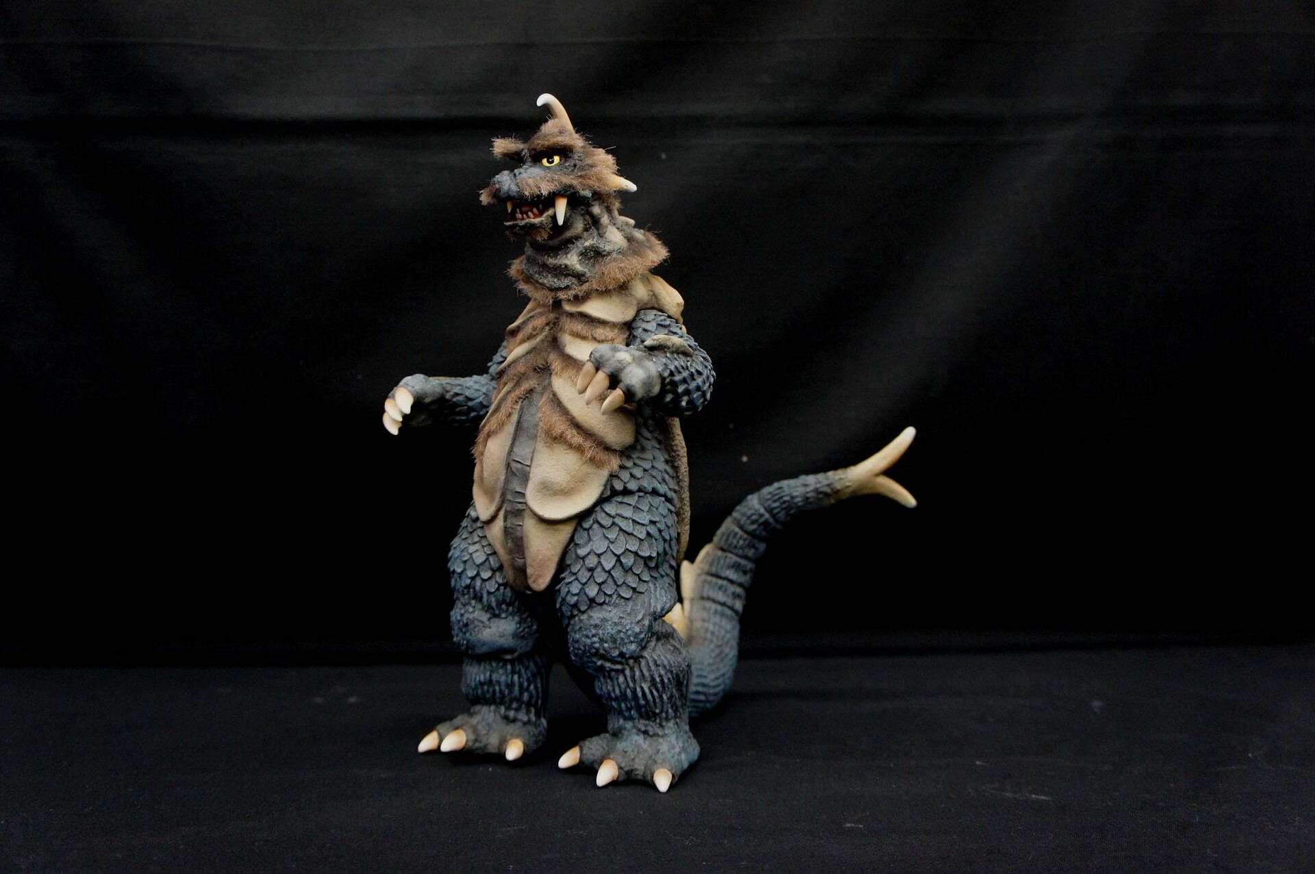 Robin Kwok - Ultra Q : Ancient Monster Gomess Art Statue 古代怪獣
