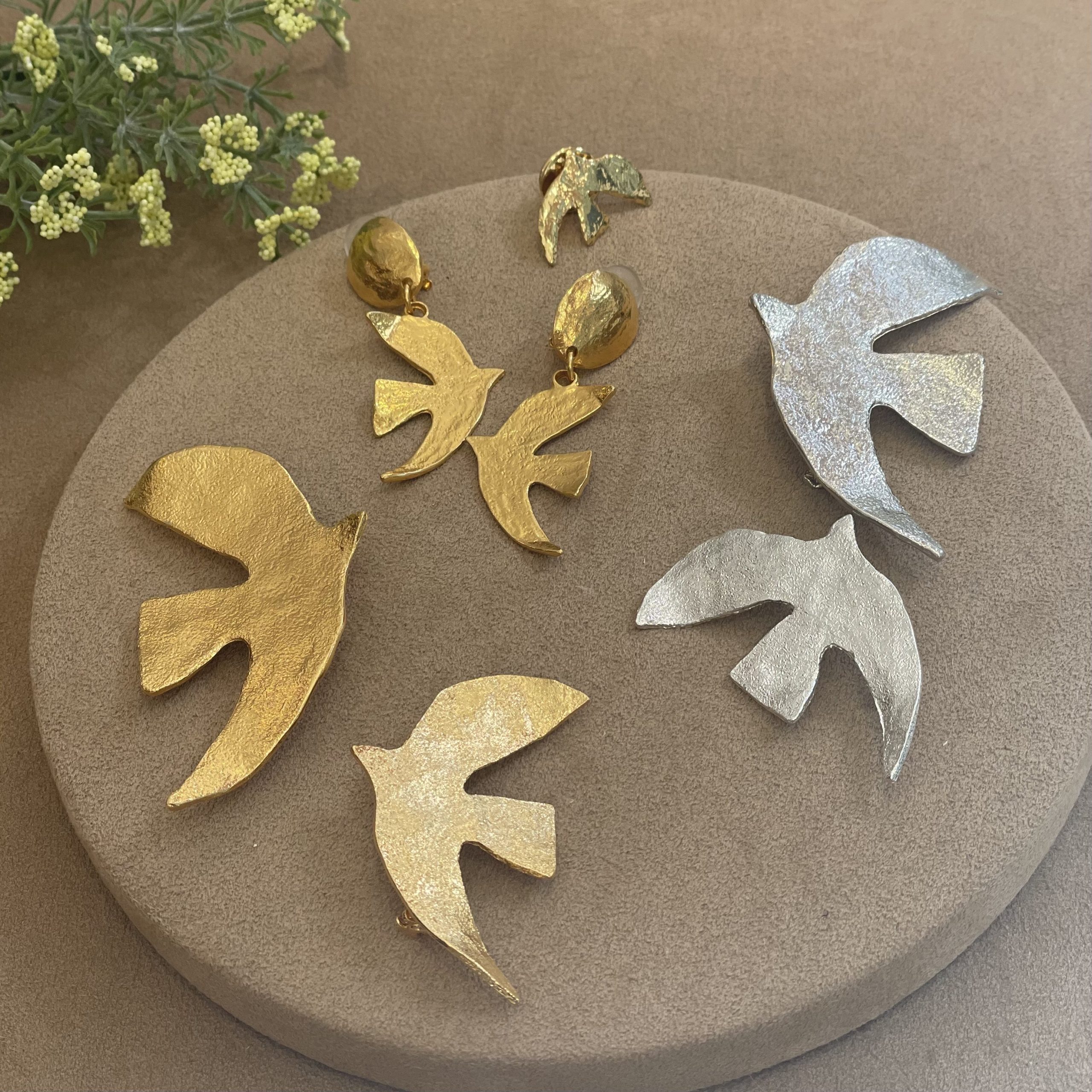 鳩ブローチ コーディネート - CÉCILE ET JEANNE (セシル・エ・ジャンヌ