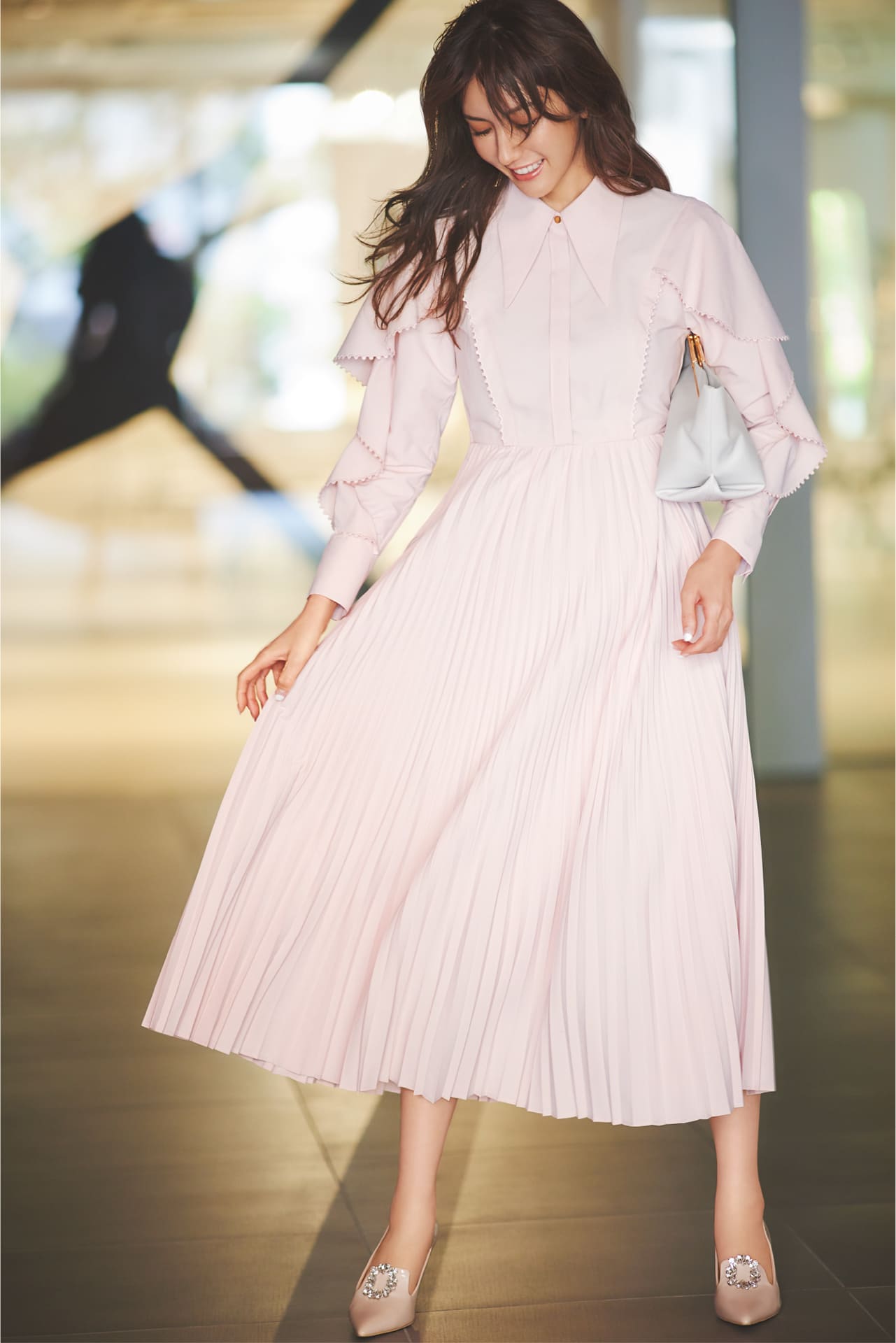 CELFORD×MIKA Collaboration 冬のシーンに映える「ラッフルスリーブ