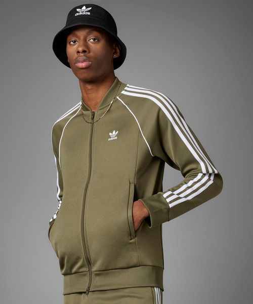 adidas（アディダス）の「アディカラー クラシックス SSTトラック