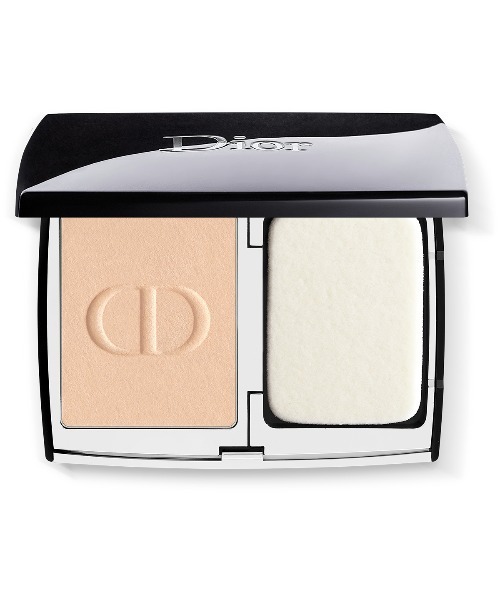 ディオールスキン フォーエヴァー コンパクト ナチュラル ベルベット