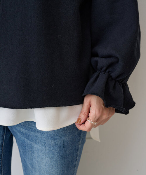 BEARDSLEY（ビアズリー）の「袖口フリルトレーナー（Tシャツ