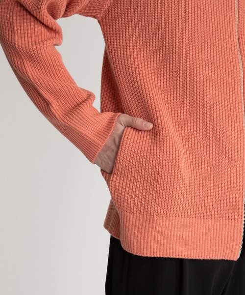 UNITED TOKYO（ユナイテッドトウキョウ）の「ウールリブジップ