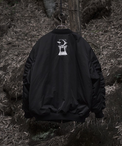 ファイヤーマンバックル刺繍MA-1ジャケット（ブルゾン）｜狐独（コドク