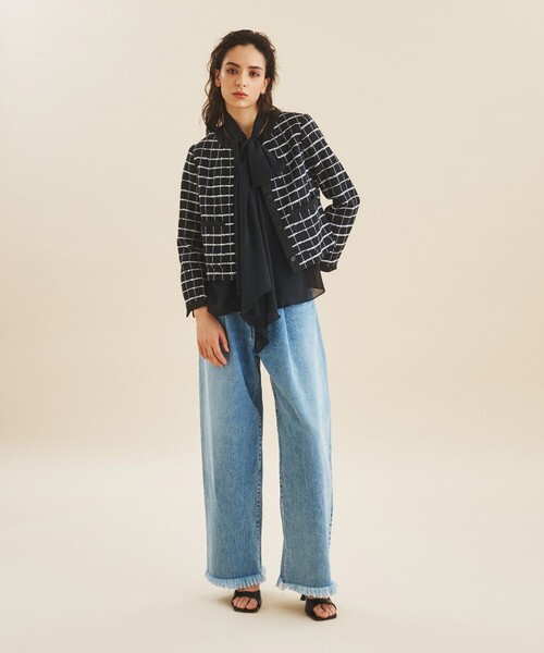 GRACE CONTINENTAL（グレースコンチネンタル）の「シャイニーツイード