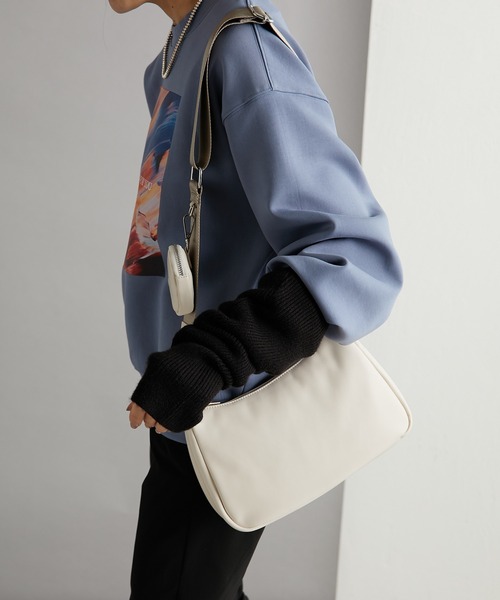 ear PAPILLONNER（イアパピヨネ）の「ミニポーチ付き3WAYショルダー