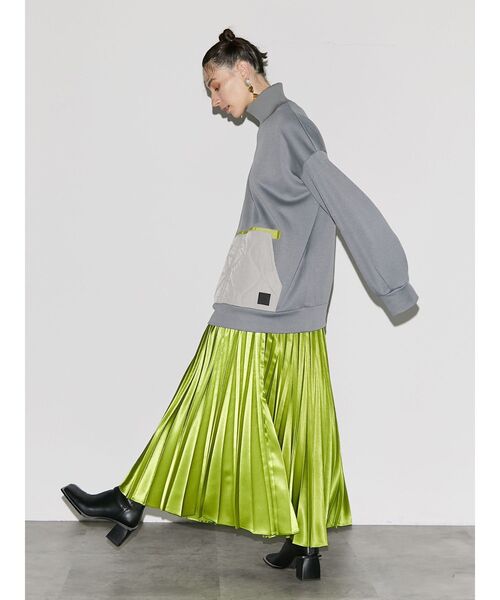 UN3D.（アンスリード）の「キルティングドッキングスウェット