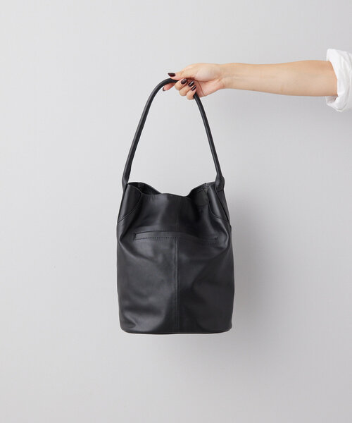 ear PAPILLONNER（イアパピヨネ）の「アニマルパーツバケットバッグ