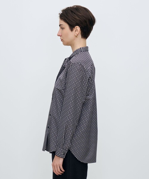 コモンフラワープリント ボウタイブラウス（シャツ/ブラウス