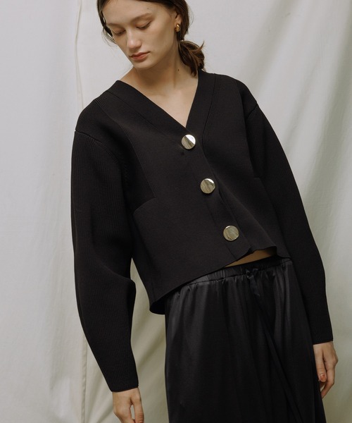 WEB限定】・【サステナブル】セレクトネックウェーブボタン