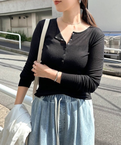 セール】ヘンリーネックシアートップス（Tシャツ/カットソー）｜andme