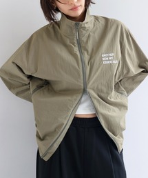 メンズのナイロンジャケット（グリーン・カーキ/緑色系）ファッション