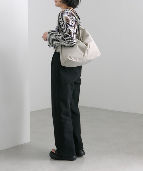 セール】《撥水/軽量/A4サイズ対応》樹脂パーツワンハンドルバッグ