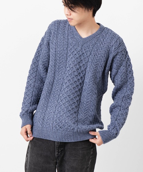 アラン模様Vネックセーター（ニット/セーター）｜aran WOOLLEN MILLS