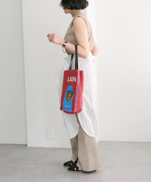 ear PAPILLONNER（イアパピヨネ）の「LION COFFEE(ライオンコーヒー