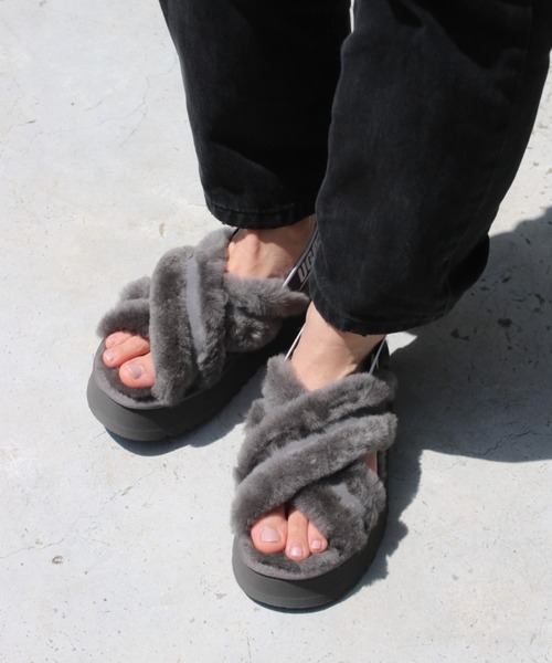 UGG（アグ）の「【UGG】アグ DISCO CROSS SLIDE ディスコ クロス