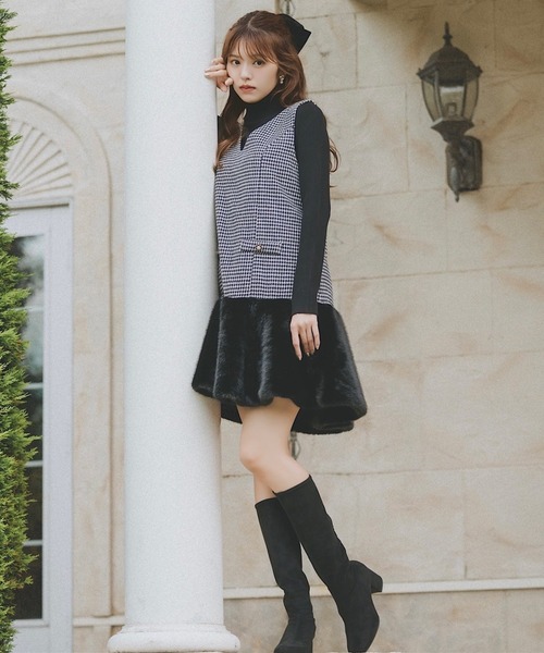 SWINGLE（スウィングル）の「千鳥柄ヘムファーVネックジャンパー