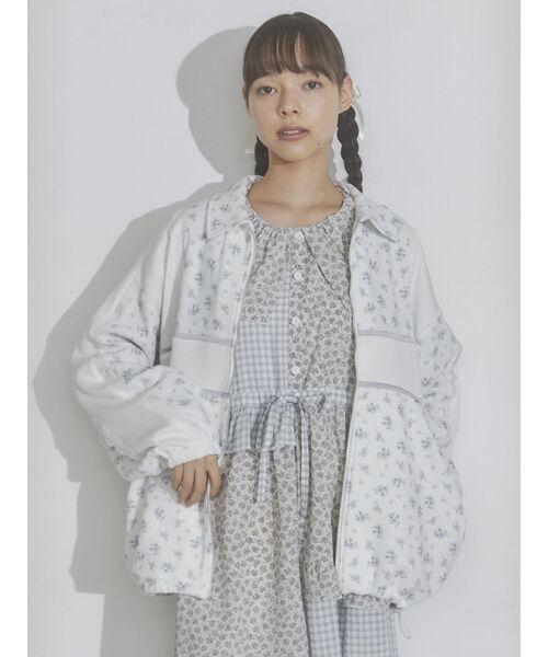 merry jenny（メリージェニー）の「floralコンビトラックジャケット