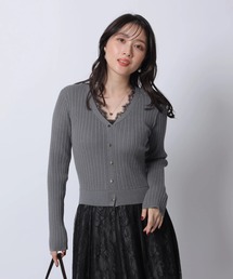 Apuweiser-riche（アプワイザーリッシェ）の「袖刺繍アンゴラニット