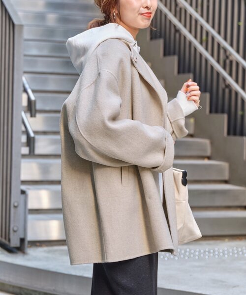 Spick & Span（スピックアンドスパン）の「リバーオープンカラーミドル