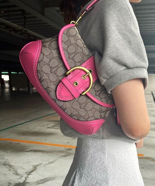 COACH（コーチ）の「ソーホー バッグ・シグネチャー ジャカード